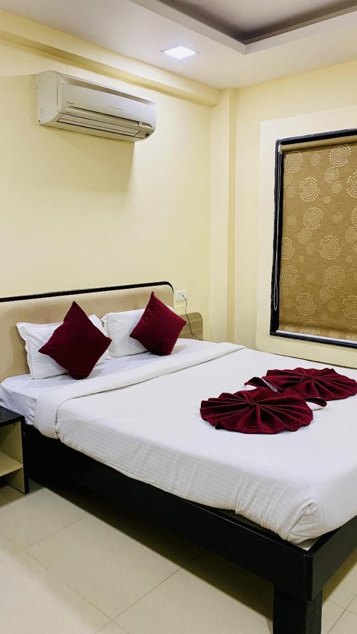The Richi Rich Hotel And Resort Indore Exterior foto